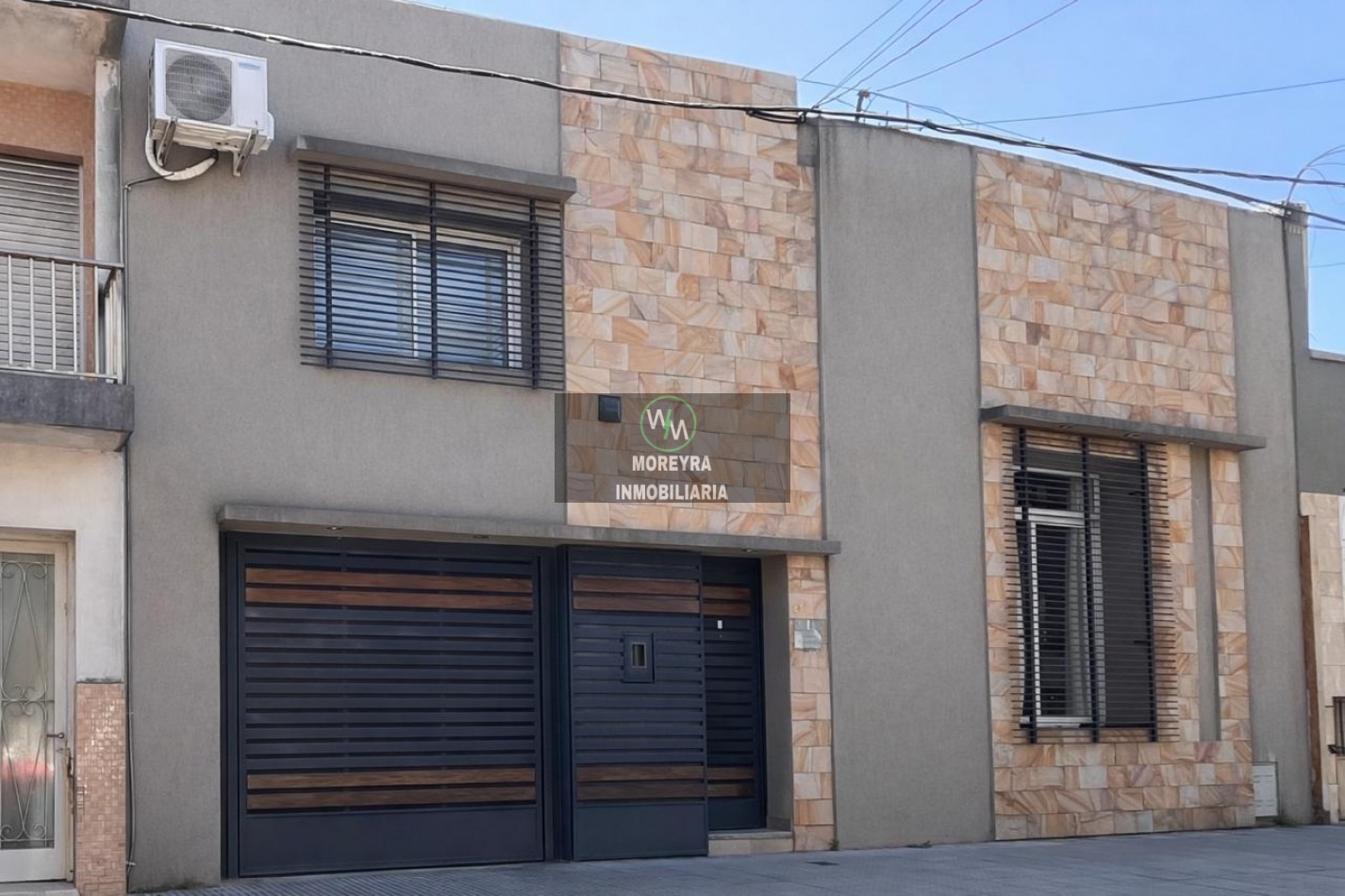 VENDO CASA CALLE FELICIANO A METROS DE YRIGOYEN