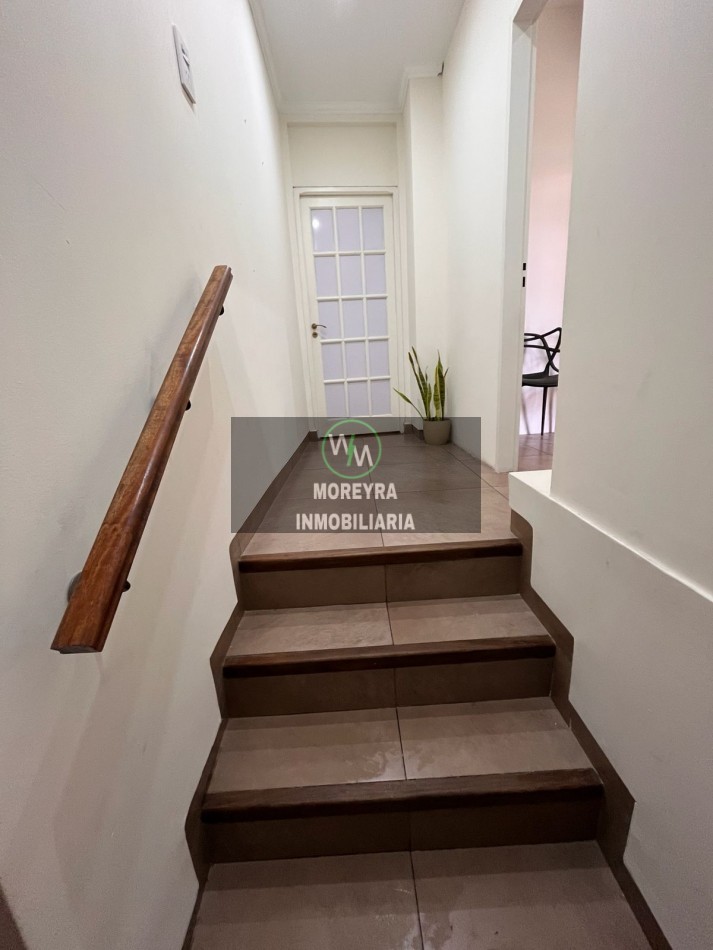 VENDO CASA CALLE FELICIANO A METROS DE YRIGOYEN